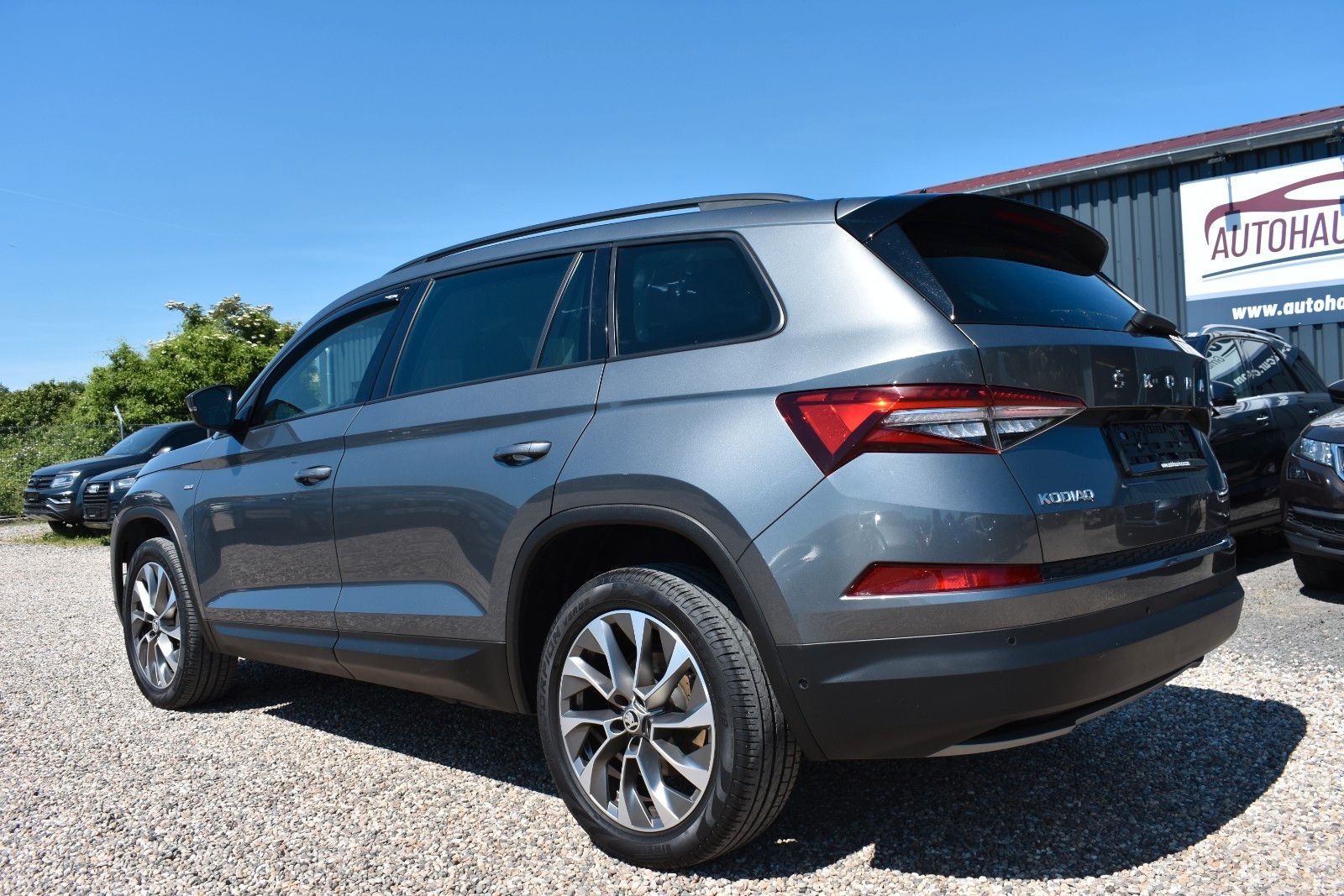 Fahrzeugabbildung SKODA Kodiaq Clever 4x4 Autom. LED Keyless ACC DAB+