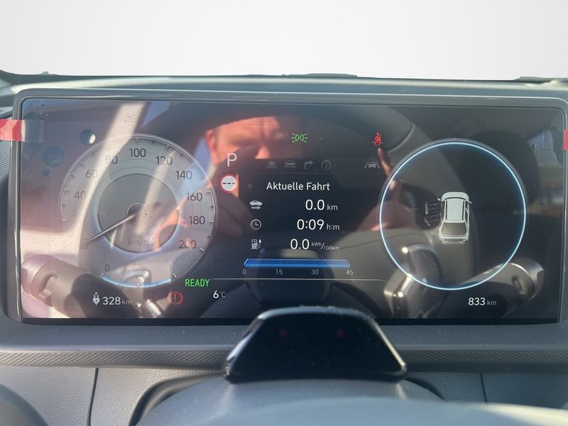 Fahrzeugabbildung Hyundai INSTER EV CROSS Effizienz & Assist-Paket Dachla