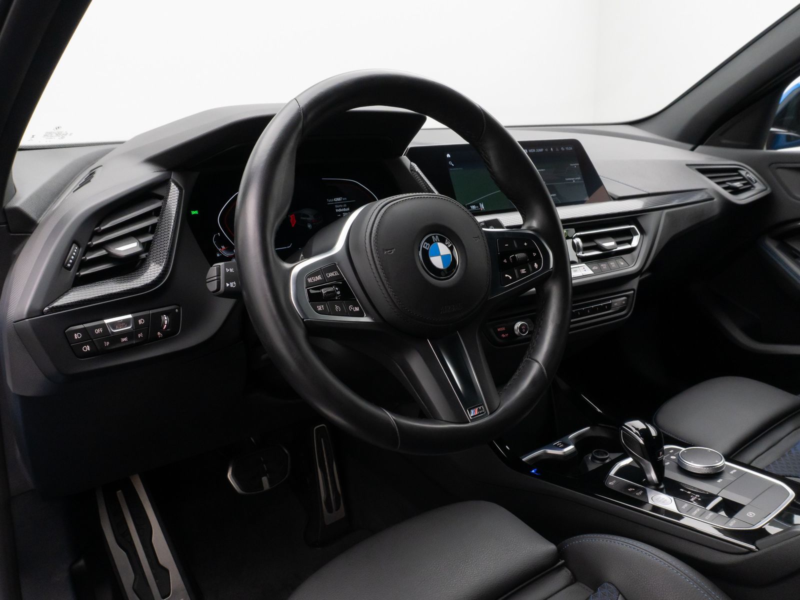 Fahrzeugabbildung BMW 118i M Sport Kamera DAB Geschwindigkeitsreg LED