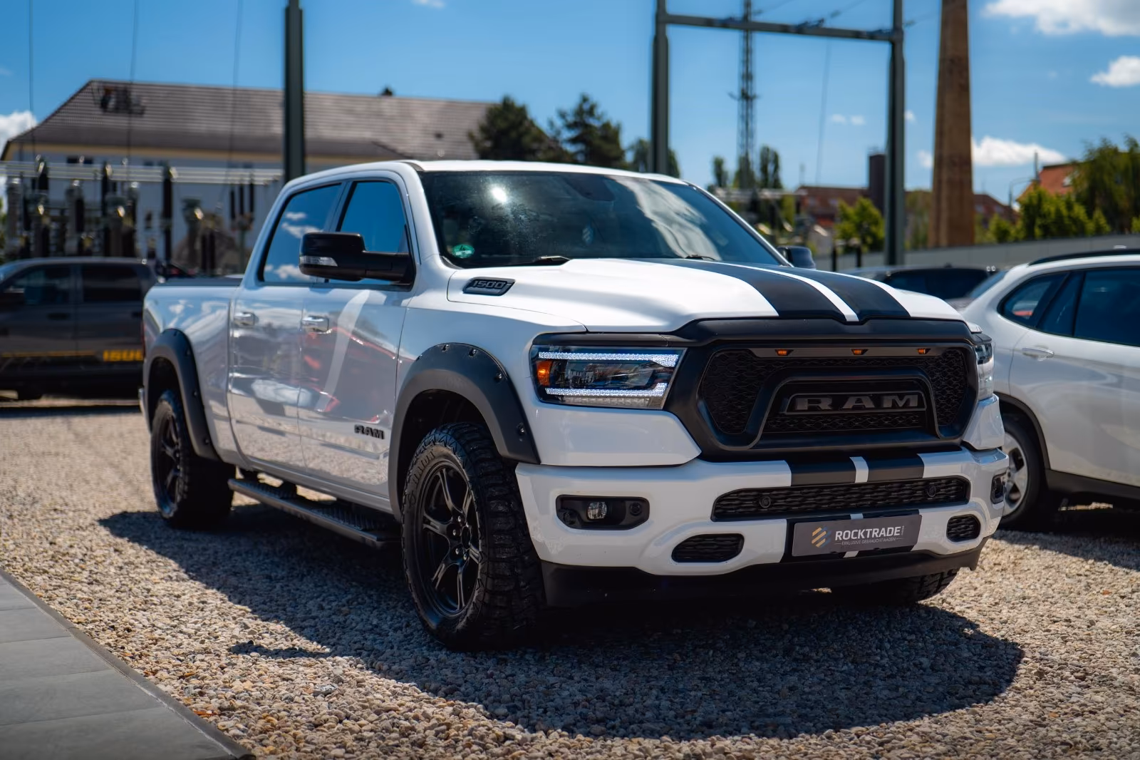 Dodge RAM 5.7 V8 HEMI 4x4 OFFROAD Night-Paket LONGBED