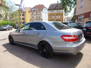 Mercedes E 200 - 2