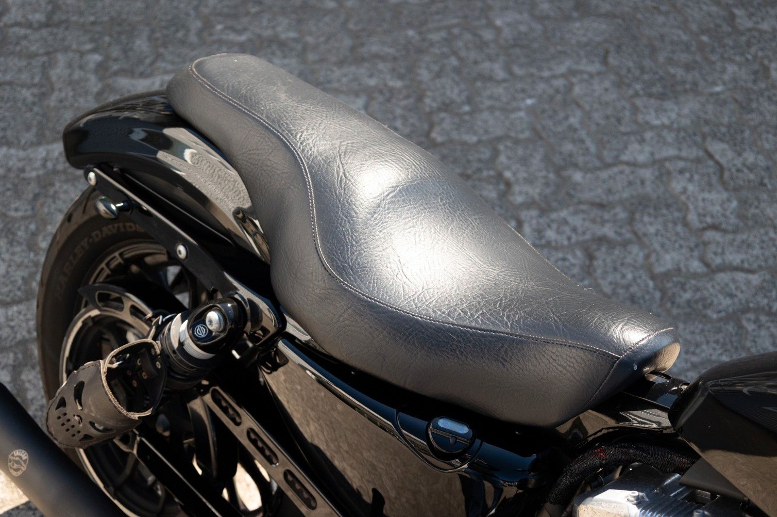 Fahrzeugabbildung Harley-Davidson XL1200X SPORTSTER FORTY-EIGHT - Falcon Auspuff -