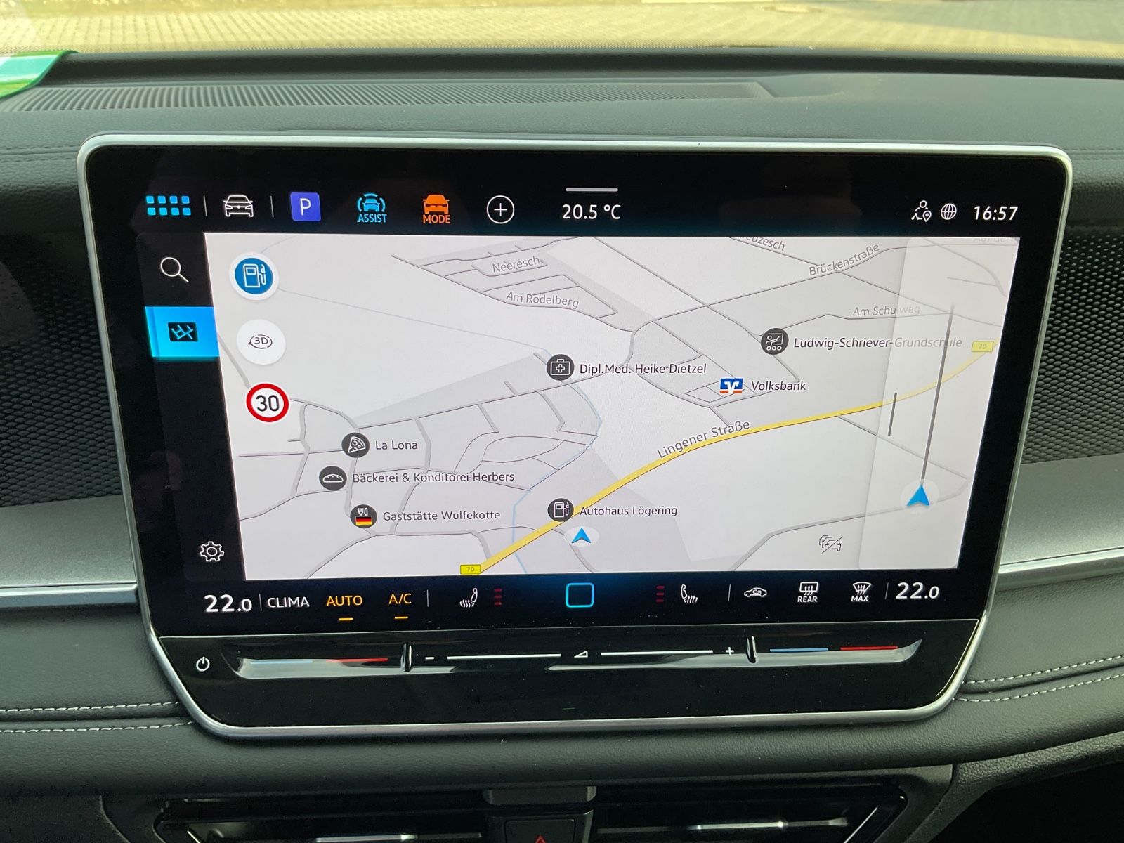 Fahrzeugabbildung Volkswagen Tayron 2.0 TDI 4M,AHK,Navi,Kamera,7-Sitzer,IQ