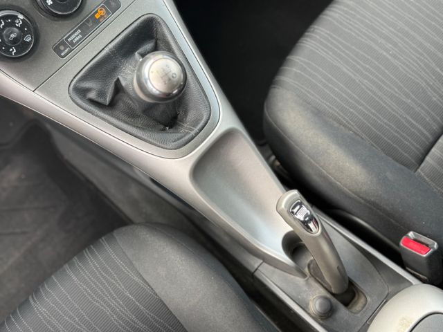 Toyota Auris Luna