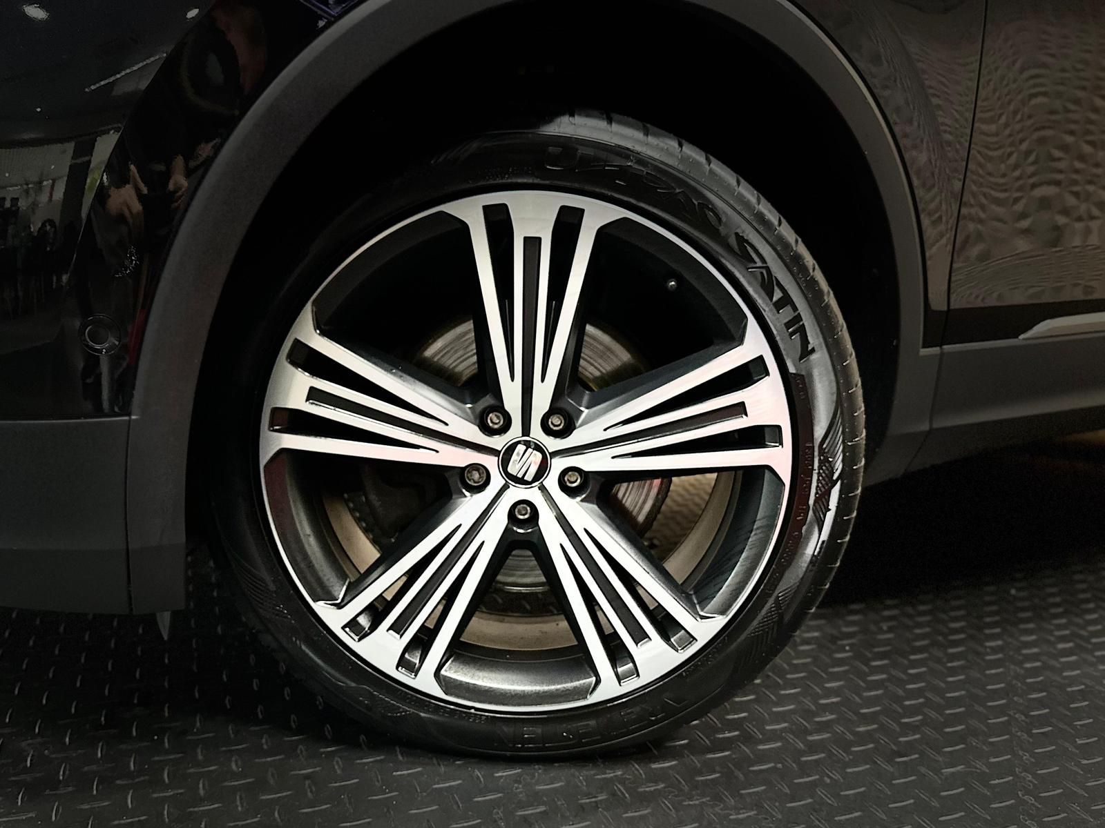 SEAT Tarraco 2.0TDI XCELLENCE 4DRIVE* LED#AHK#PANO#VC - Image 9