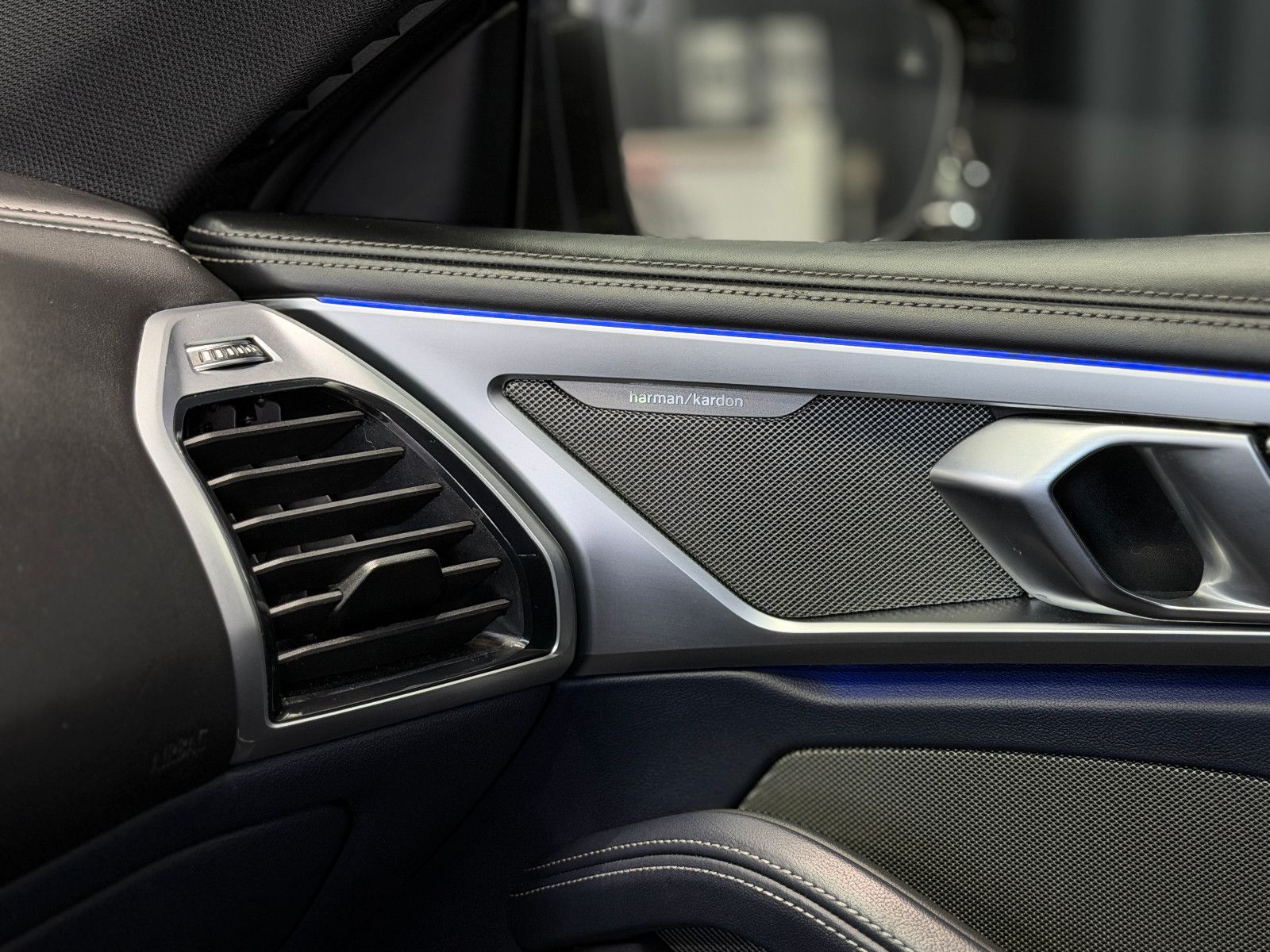 Fahrzeugabbildung BMW 840i xDrive M Sport|INDIVIDUAL|LASER|360|HUD