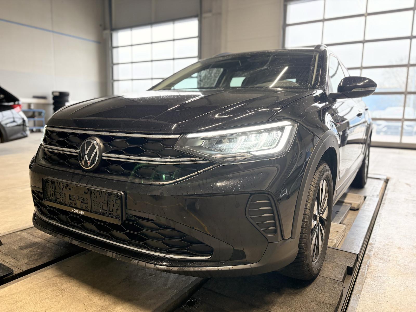 Volkswagen Taigo 1.0TSI DSG Move Navi PDC SHZ LED
