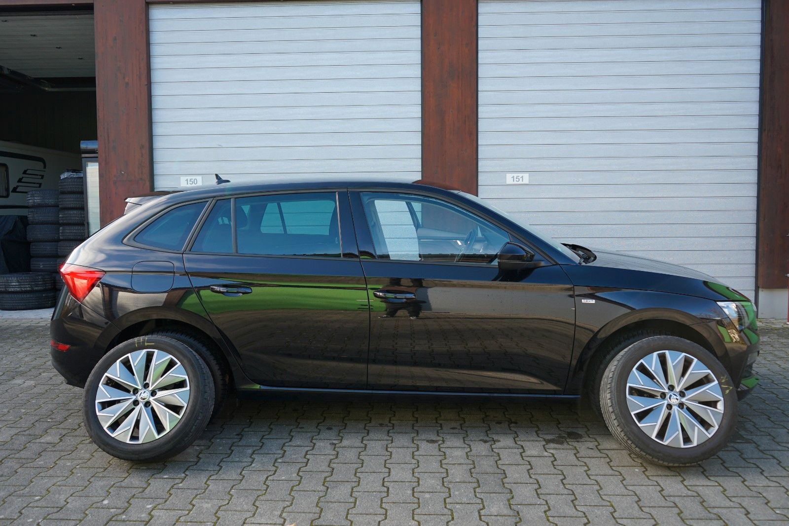 Fahrzeugabbildung SKODA Scala Tour