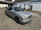 Mercedes-Benz E 230 Automatik Klima 1Hand Elegance - gebrauchte Mercedes-Benz E-Klasse aus dem Jahr 1998