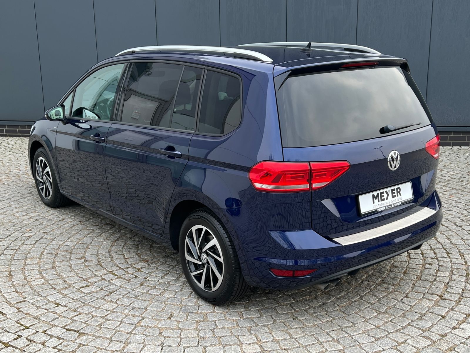 Fahrzeugabbildung Volkswagen Touran JOIN 2.0 TDI DSG *Standheiz,AHK,Navi,ACC*