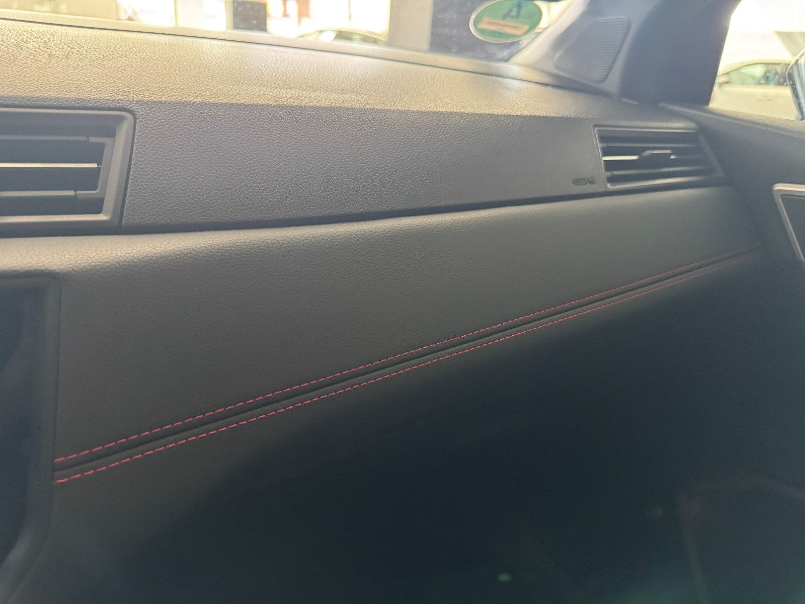 Fahrzeugabbildung SEAT ARONA SPORTPAKET FR-LINE DSG ACC LED BEATS KESSY