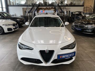 Alfa Romeo Giulia 2,2 JTDM Executive *BI-XENON*ACC*AHK*LED*