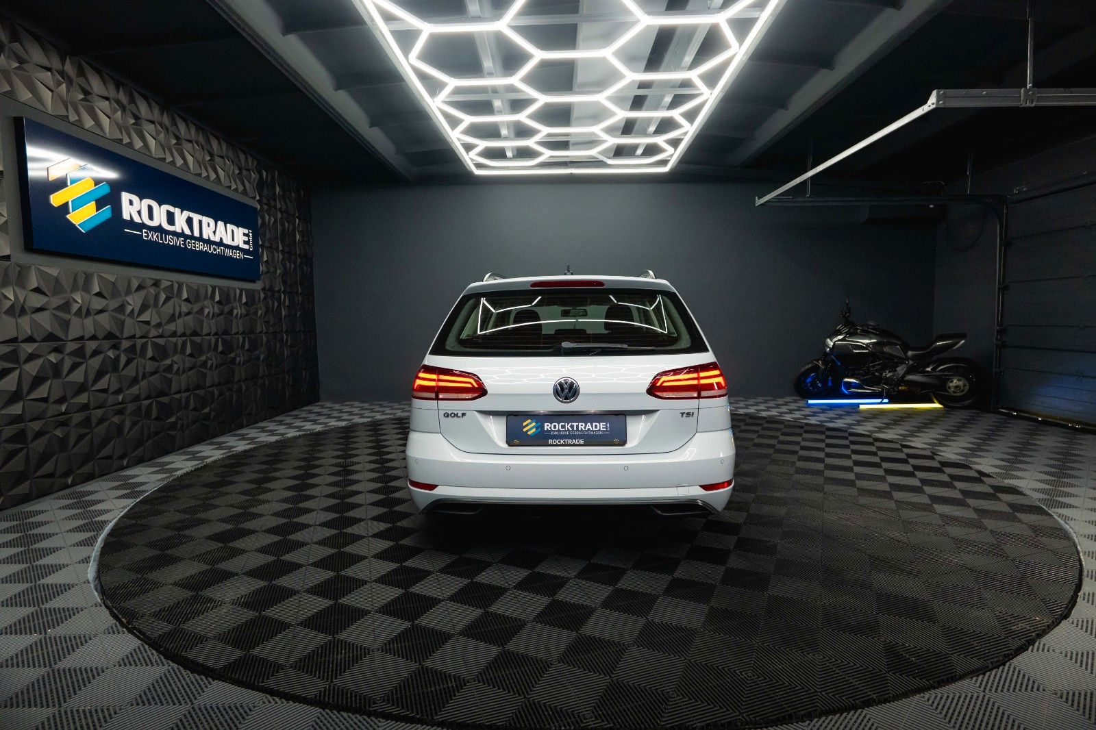 Fahrzeugabbildung Volkswagen Golf VII Variant Trendline *Perlmutt*Kamera*Navi