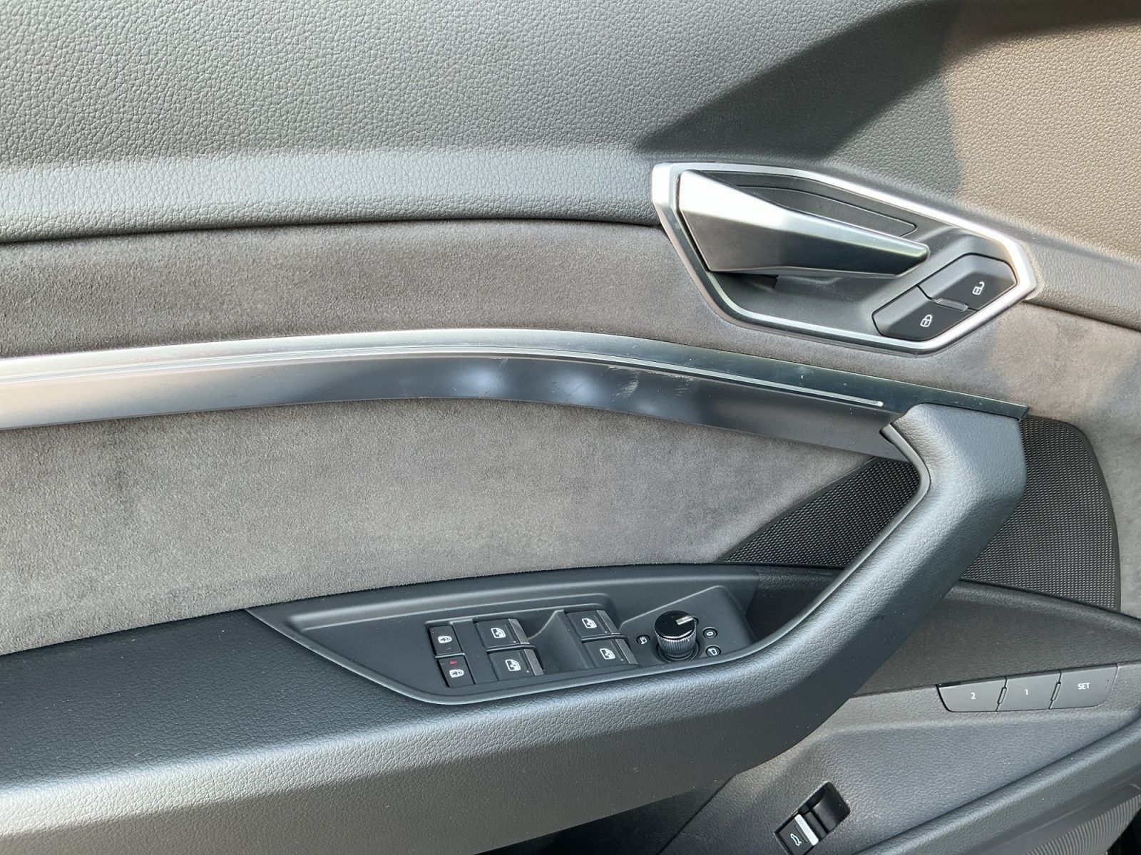 Audi Q8 e-tron - Bild 15