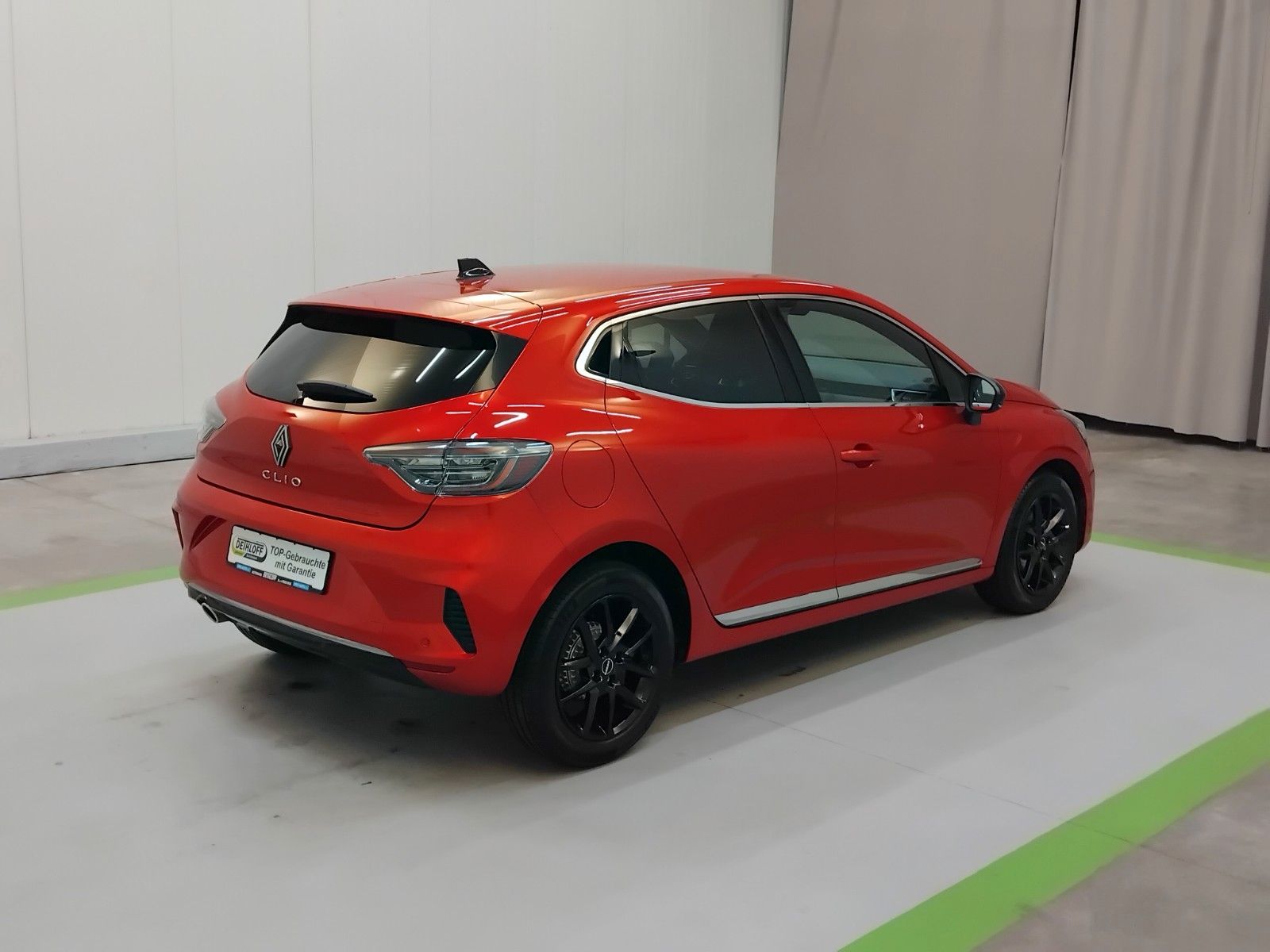Renault Clio (06/2026, Benzin)