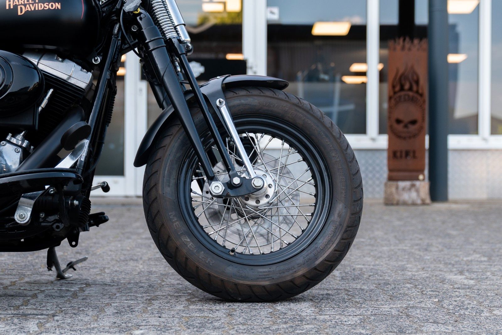 Fahrzeugabbildung Harley-Davidson FLSTSB Cross Bones 96 cui - Jekill - kurzes Heck