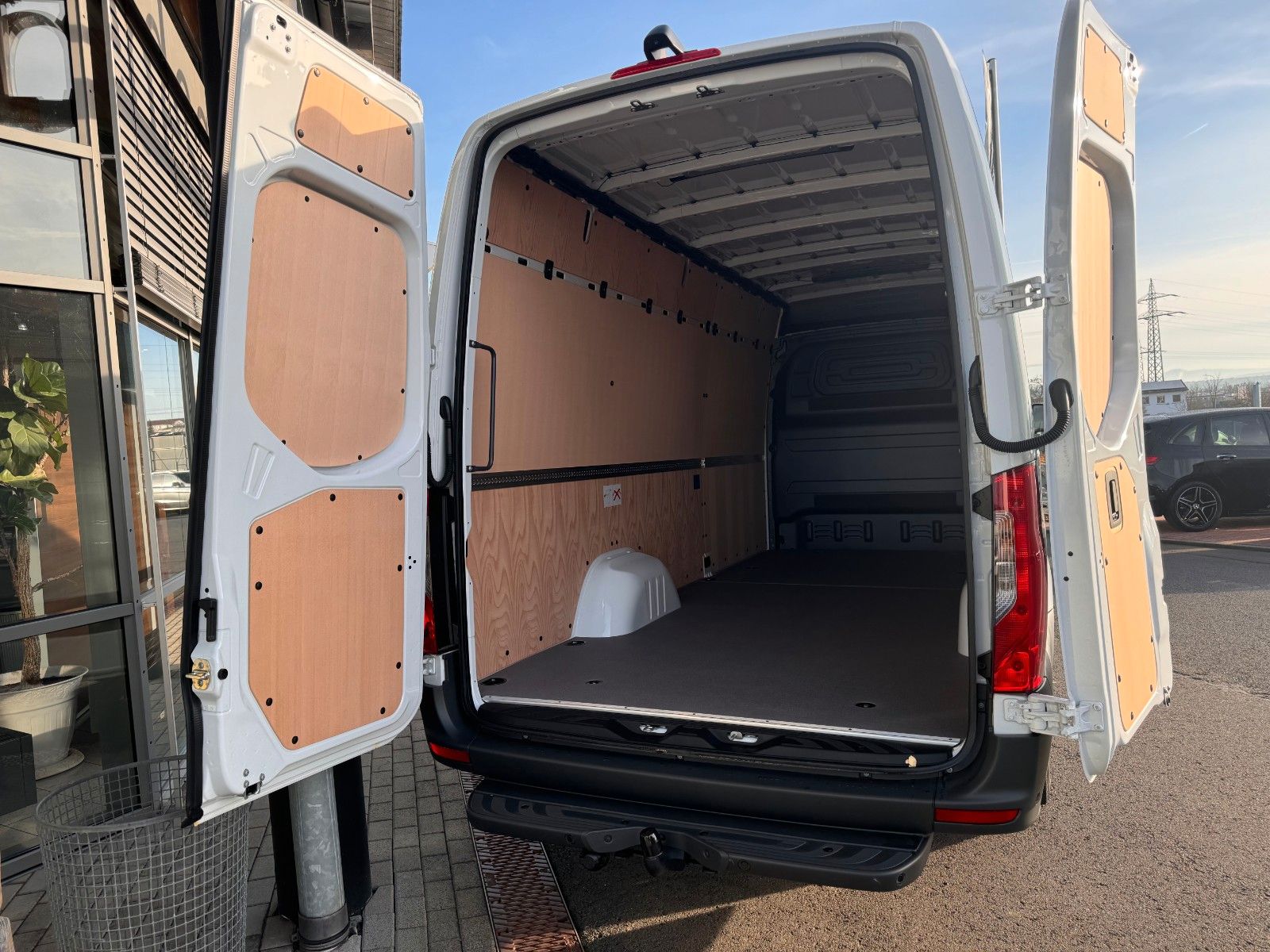 Fahrzeugabbildung Mercedes-Benz Sprinter 319 CDI 4325 Klima Kamera AHK