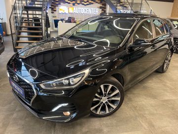 Hyundai i30 YES! Plus *PANO*AHK*KAMERA*NAVI*CARPLAY*TEMP