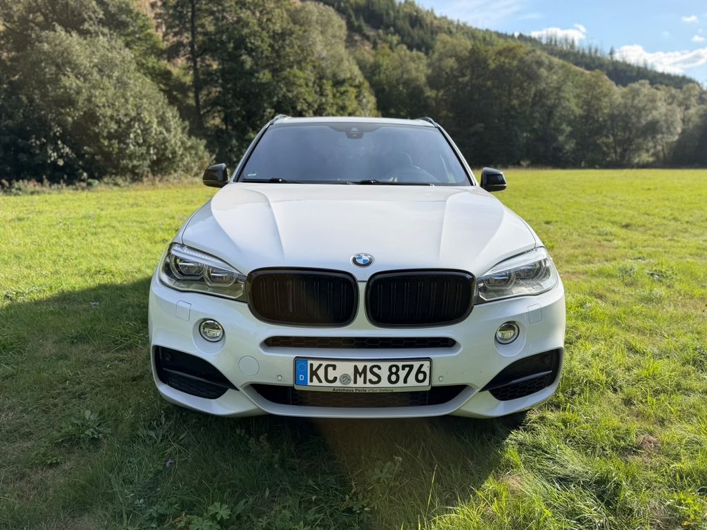 Image of BMW X5 M50