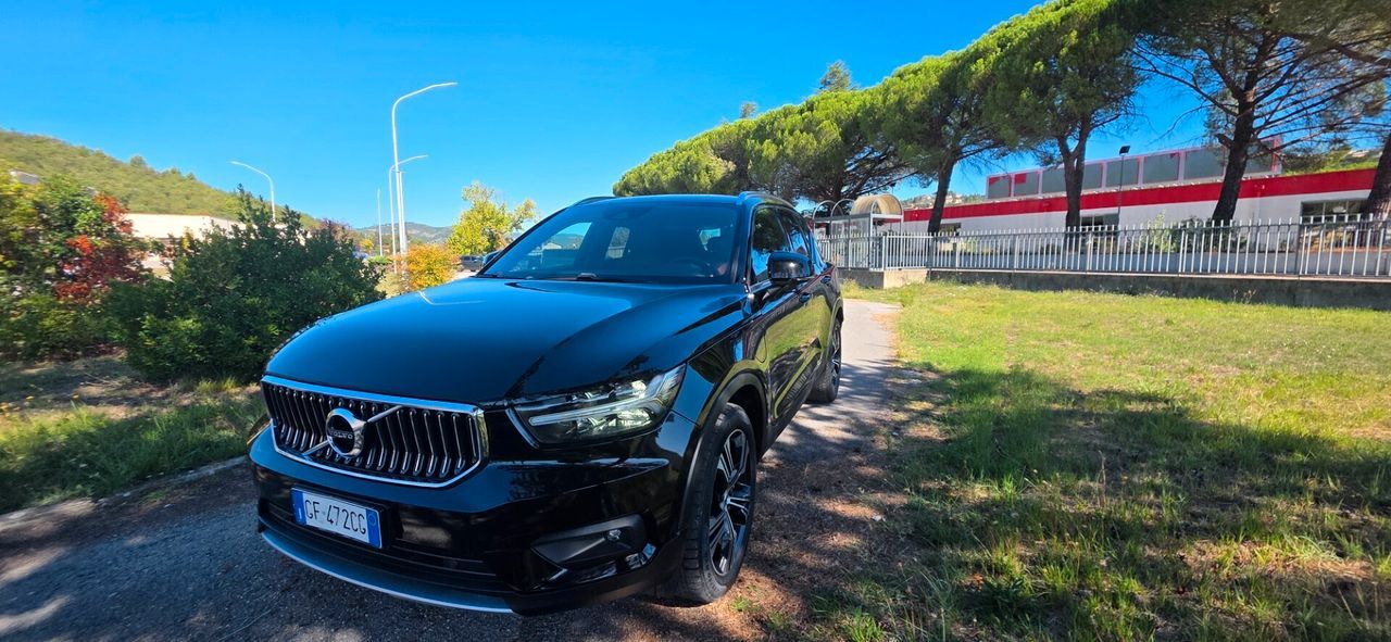 Volvo XC40 T5 261 CV Recharge Plug-in Hybrid Ins imagem 2