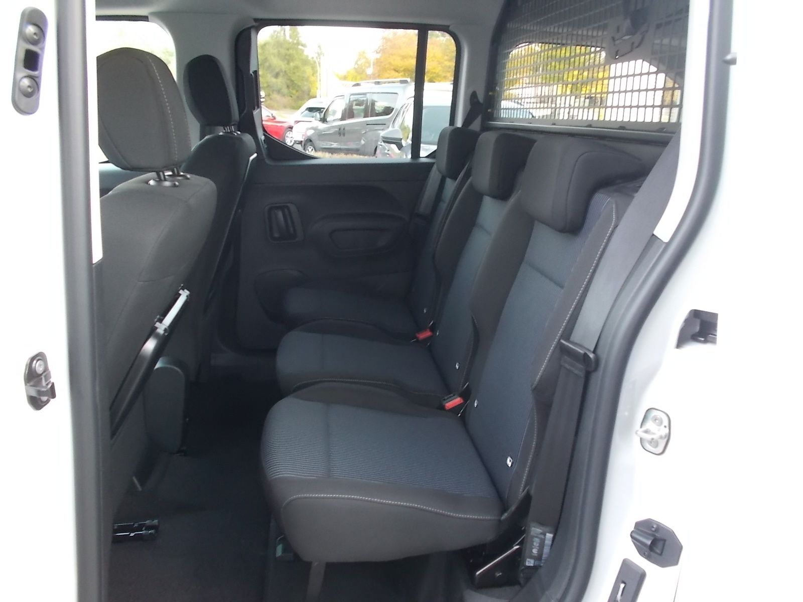 Fahrzeugabbildung Fiat Doblo Kombi L2 1.5 BlueHDi