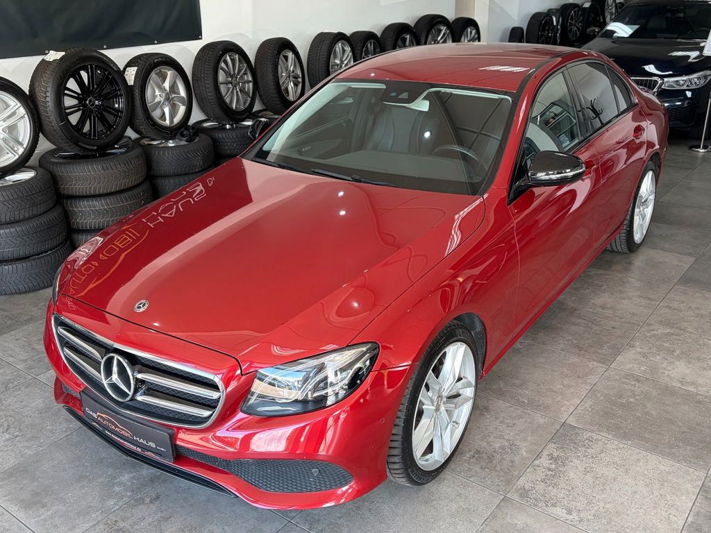 Image of Mercedes-Benz E 200