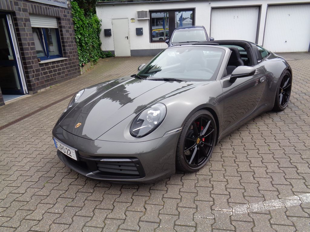 Porsche 992