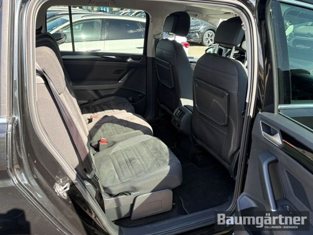 Fahrzeugabbildung Volkswagen Touran Highline 1.5 TSI 150 DSG ACC/PDC/Sitzh.