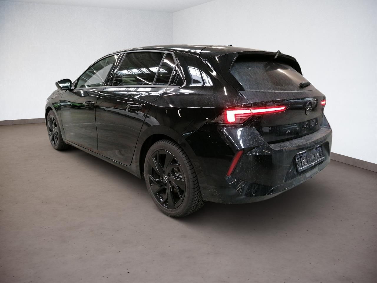 Fahrzeugabbildung Opel Astra L ST.2 Turbo Ultimate AT// Schiebedach, AH
