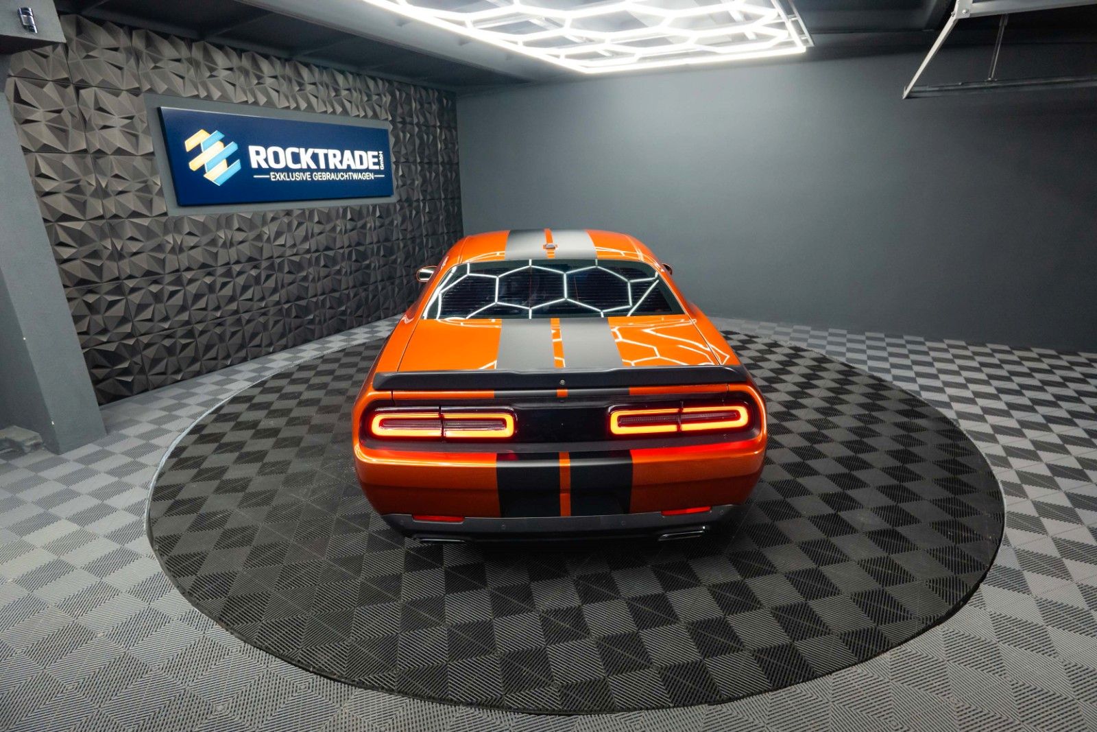Fahrzeugabbildung Dodge Challenger 5.7 V8 R/T SRT WIDE BODY *LED*19%*