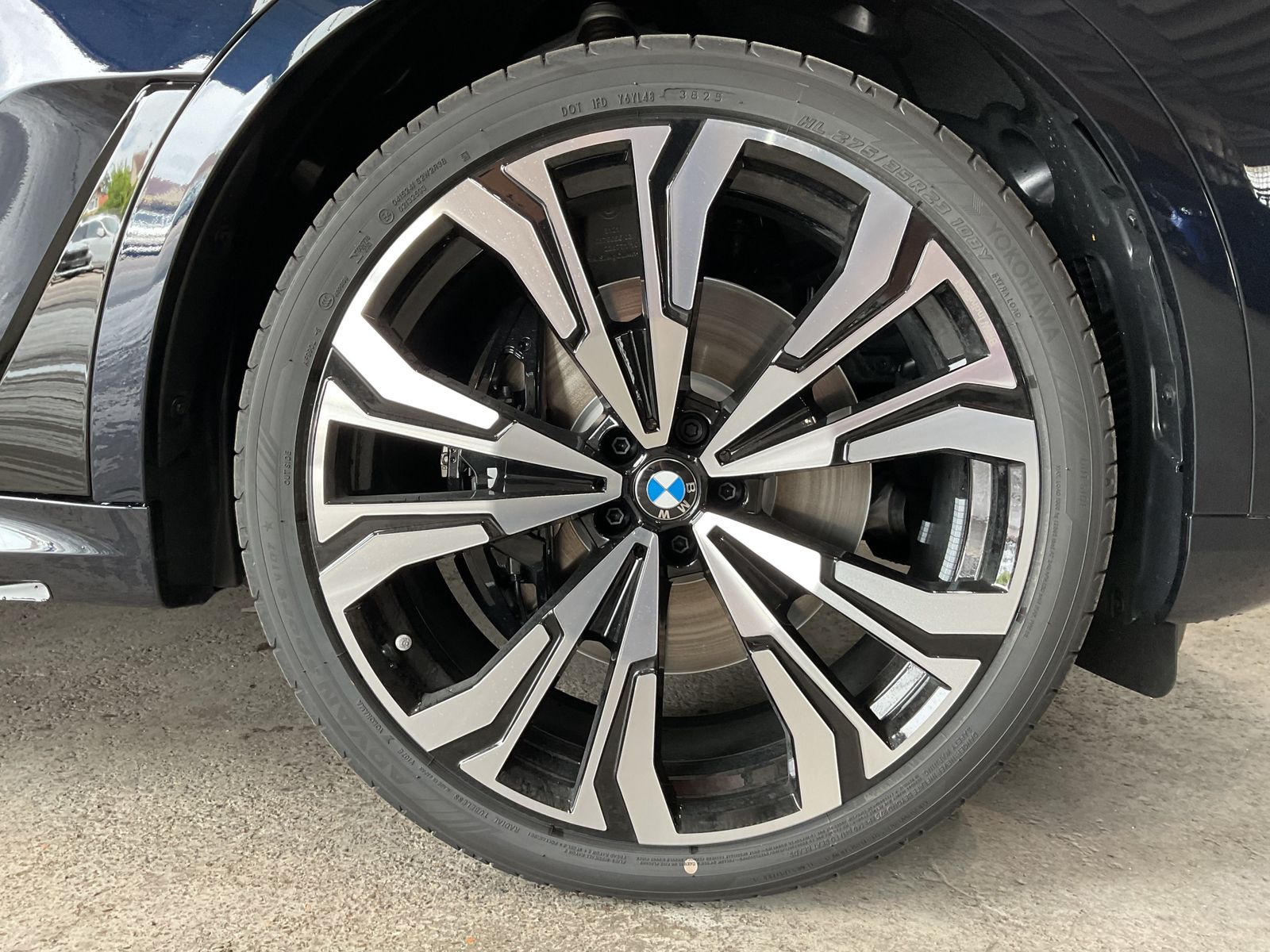 Fahrzeugeinzelansicht 19 Fahrzeugabbildung BMW X7 xDrive40i |Sitzbelüft. |Standheizung |AHK
