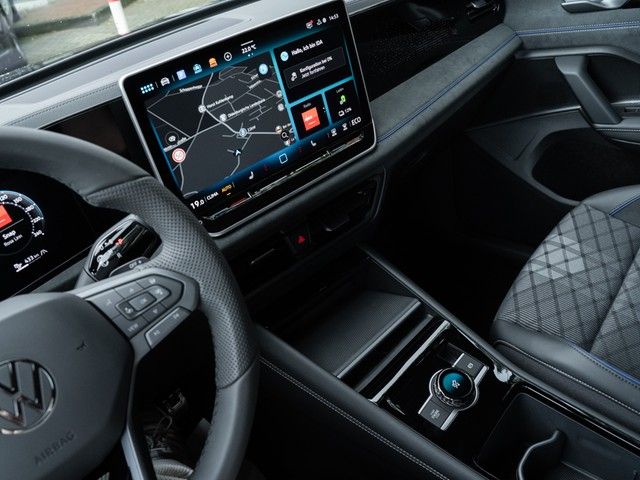 Tiguan R-Line eHybrid Black Style AHK IQ.Drive 8