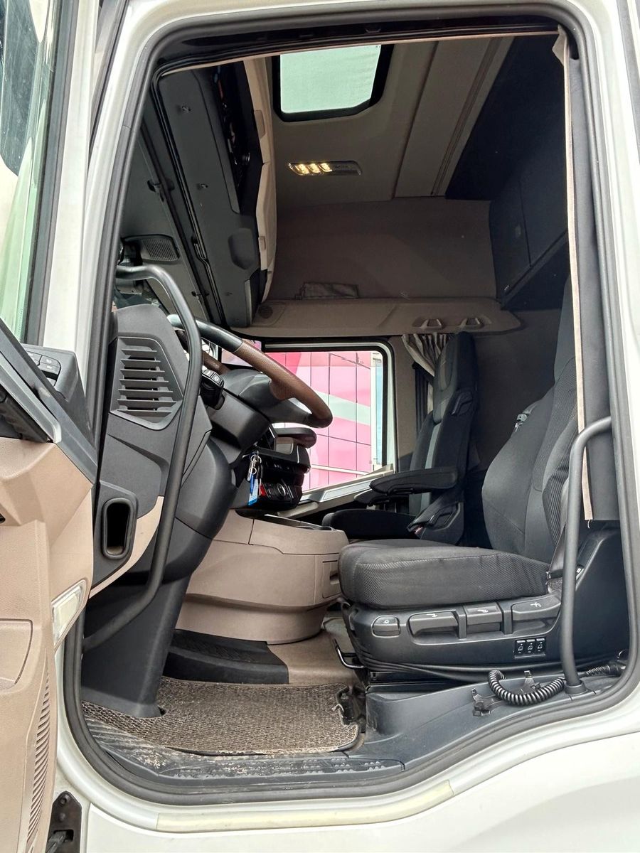 Fahrzeugabbildung DAF 2 Stück XG+ 530 FT SSC NGD E6, Intarder