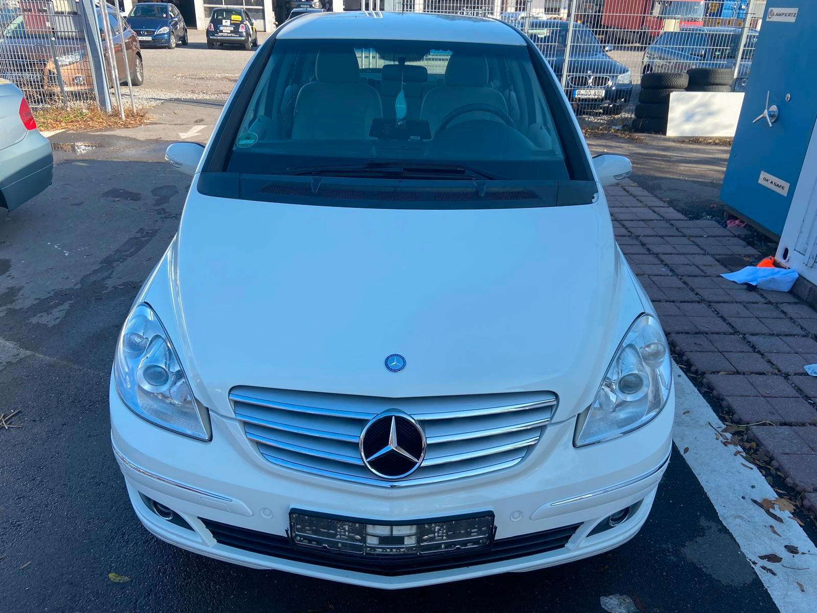 Mercedes-Benz B170 2007 — rear view