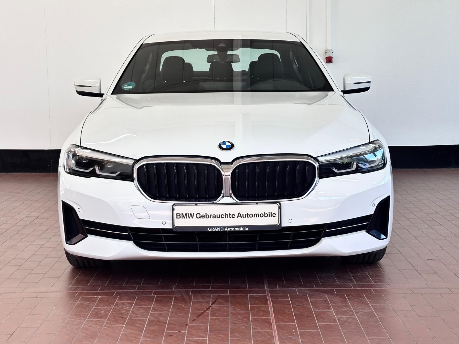 BMW 520d/LED/LEDER/Spotsitze/VIRTUAL/Kamera/