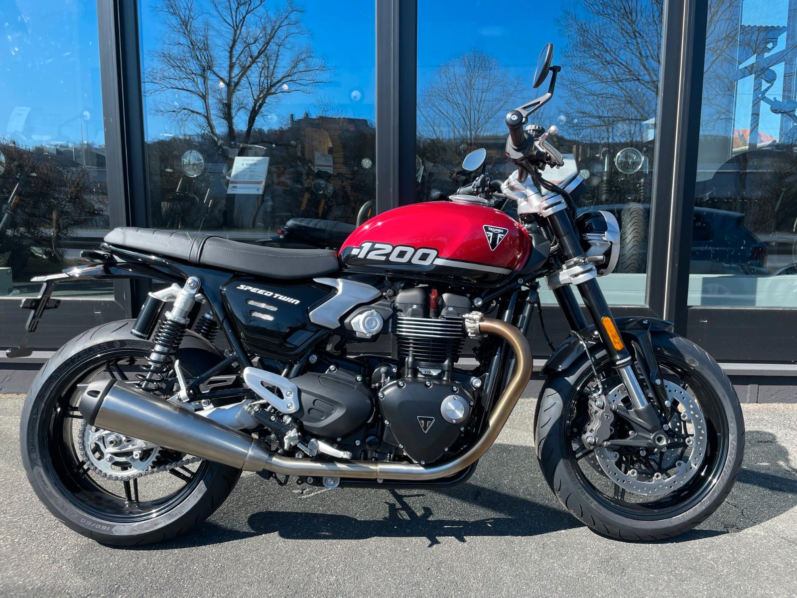 Triumph Speed Twin 1200