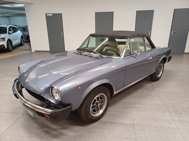 Fiat 124 Spider