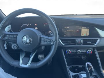 Alfa Romeo Giulia Veloce Q4 2.0 Turbo 16V Kam.+KeyLess+SHZ