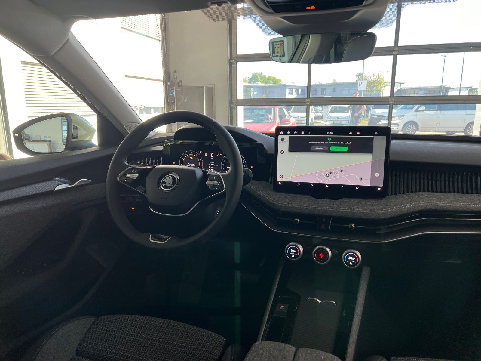 Fahrzeugabbildung SKODA Superb Combi Selection 1.5 TSI mHEV DSG *AHK, Ar
