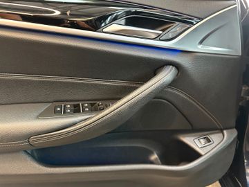 MYAUTOCENTER – Gebraucht- und Jahreswagen mit Werkstattservice in Pfaffenhofen BMW 520 *KEYLES*HEAD-UP*PANO*ACC*AHK*PDC(CAM)*