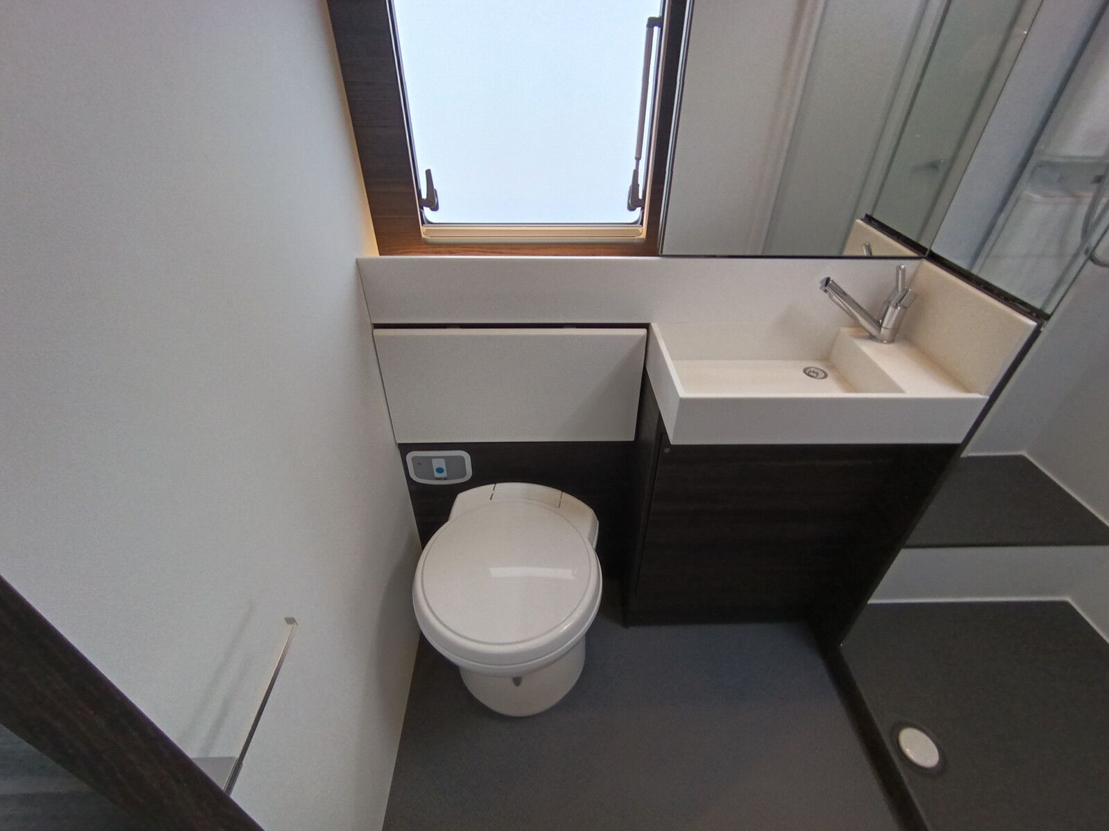 Fahrzeugabbildung Adria Astella 644 DP Backofen,ALDE,Klima,Markise,Cityw