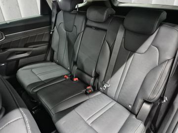 KIA Sorento - 3