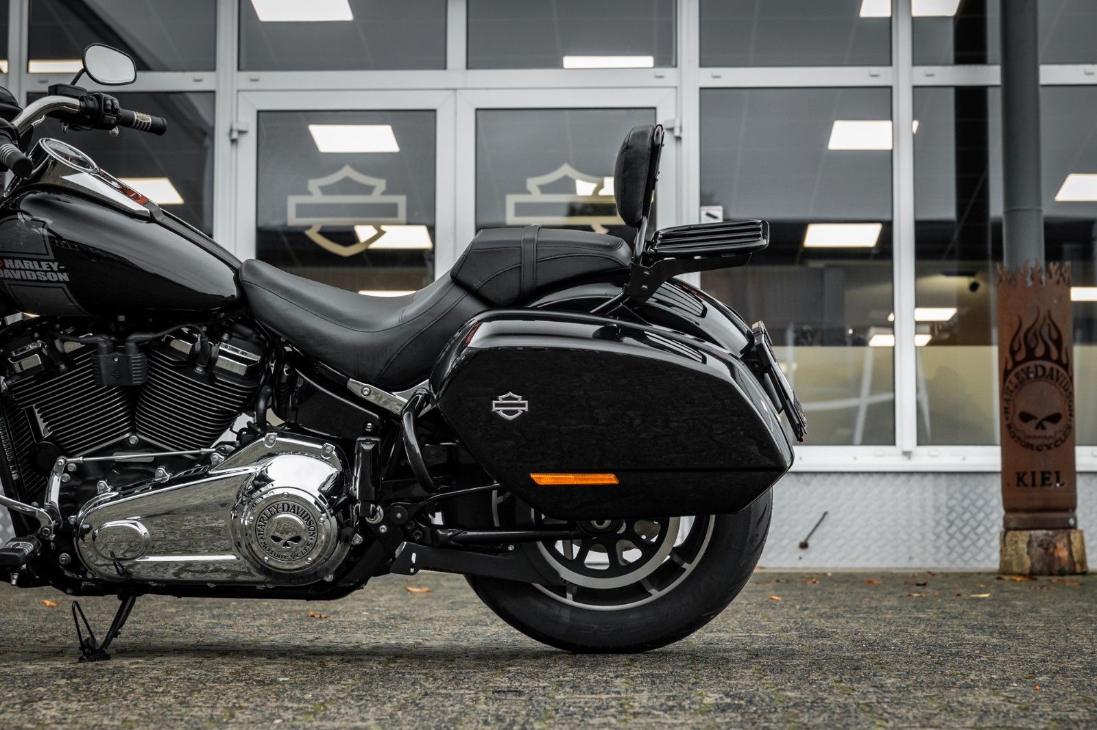 Fahrzeugabbildung Harley-Davidson FLSB Sport Glide Softail - JEKILL & HYDE