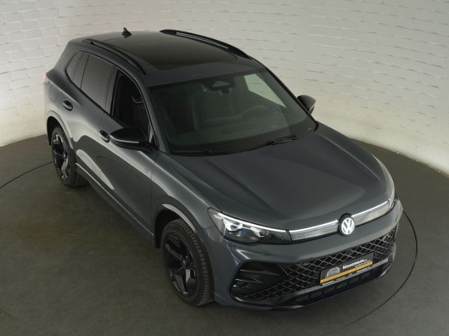 Tiguan R-LINE TDI DSG 4MOTION+AHK+RÜCKFAHRKAMERA