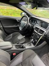 Volvo V40 D4 Geartronic R Design R Design - Volvo V40 mit Diesel-Antrieb