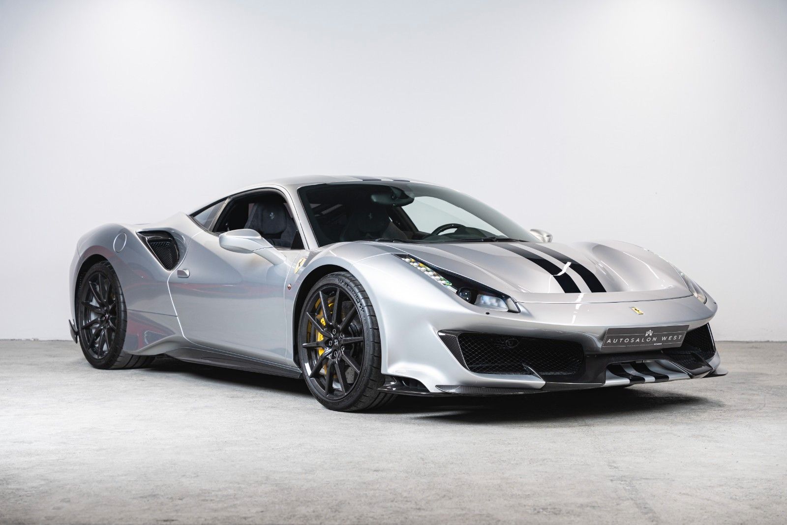 Ferrari 488 Pista Coupé *Power Warranty*Atelier* imagem 2