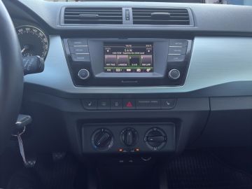 Skoda Fabia Ambition 1.0 TSI °AHK°PDC°SHZ°