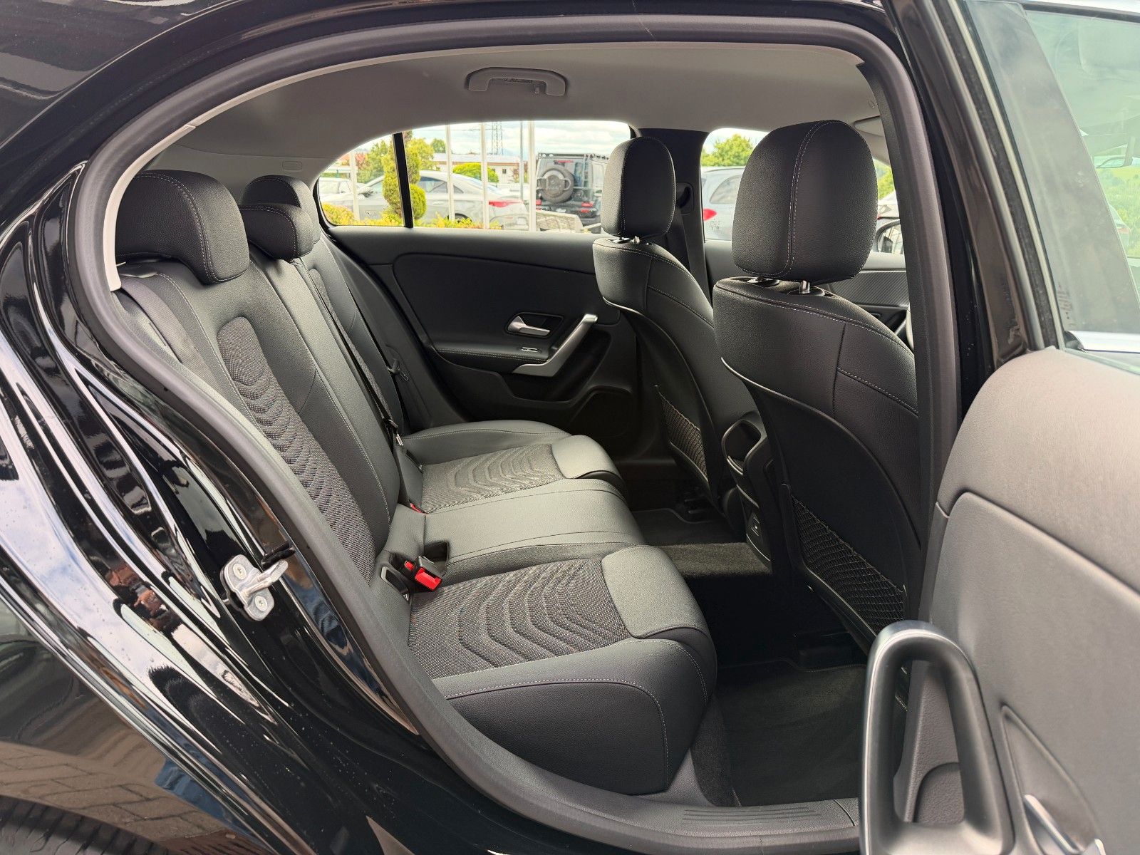 Fahrzeugabbildung Mercedes-Benz A 250 e Progressive AHK+R-Kamera+Carplay+WinterP