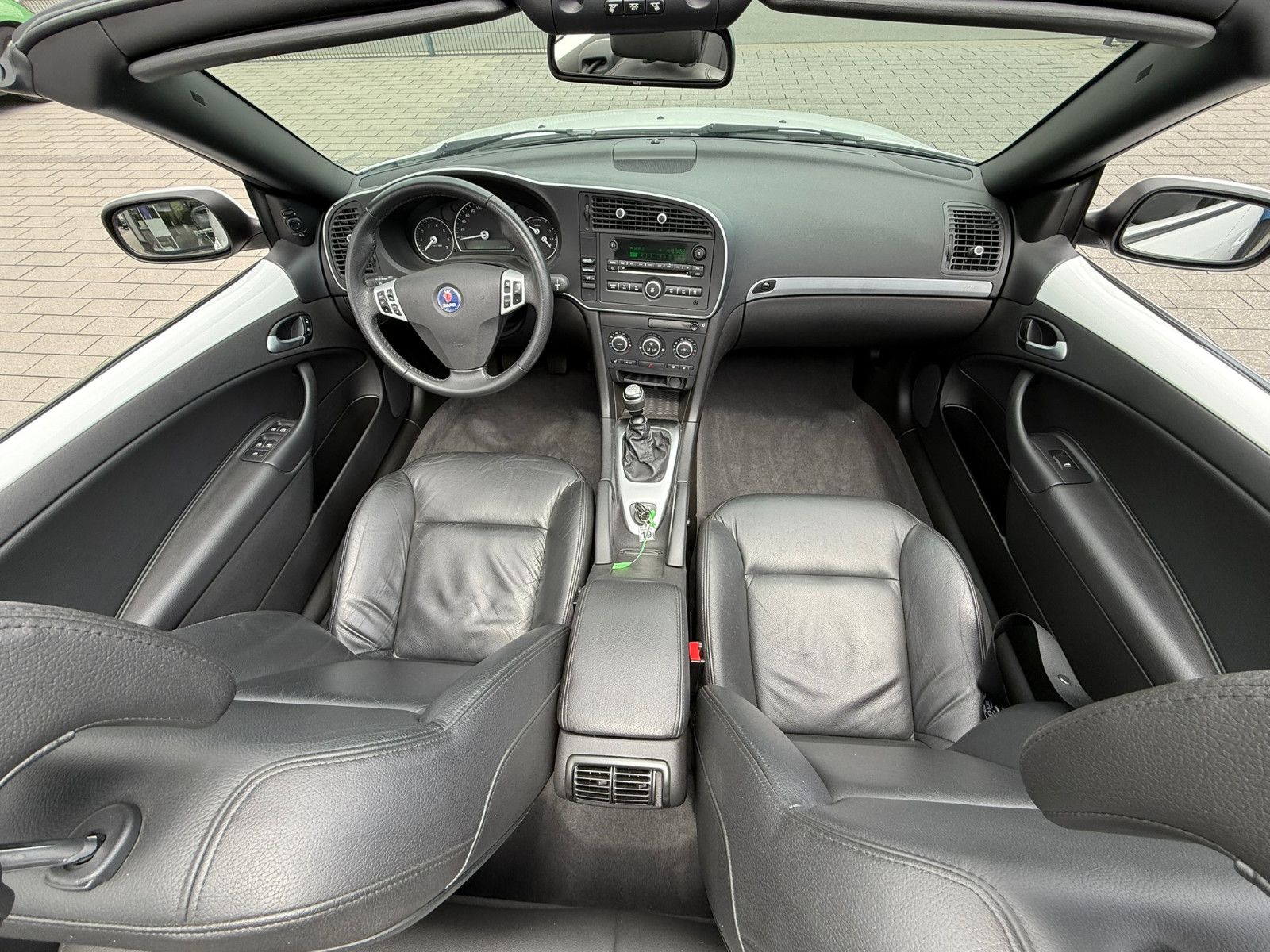 Fahrzeugabbildung Saab 9-3 Cabriolet Vector