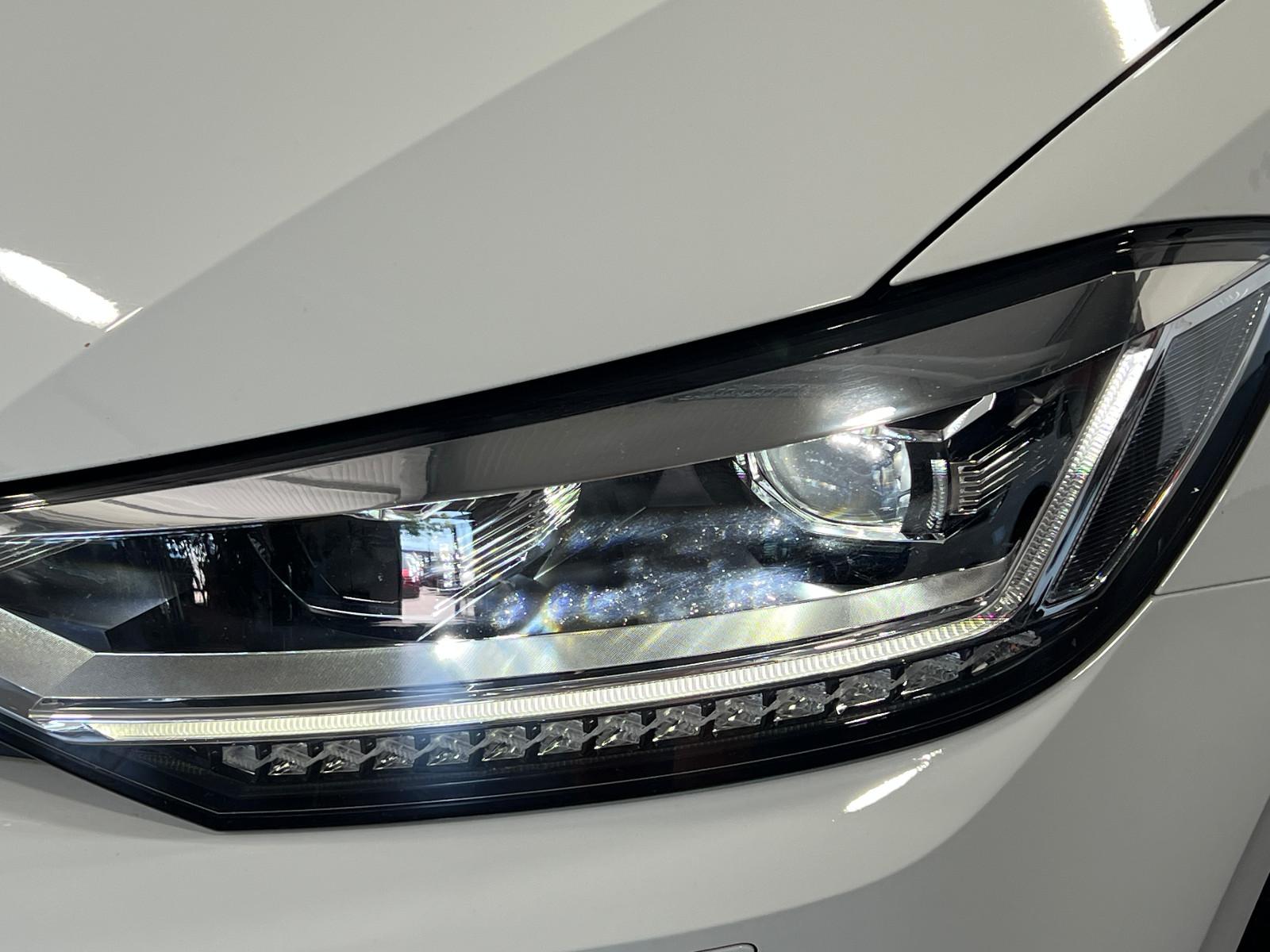 Volkswagen Touran 1.5 TSI Automatik **LED*SHZ*ACC*Spur**